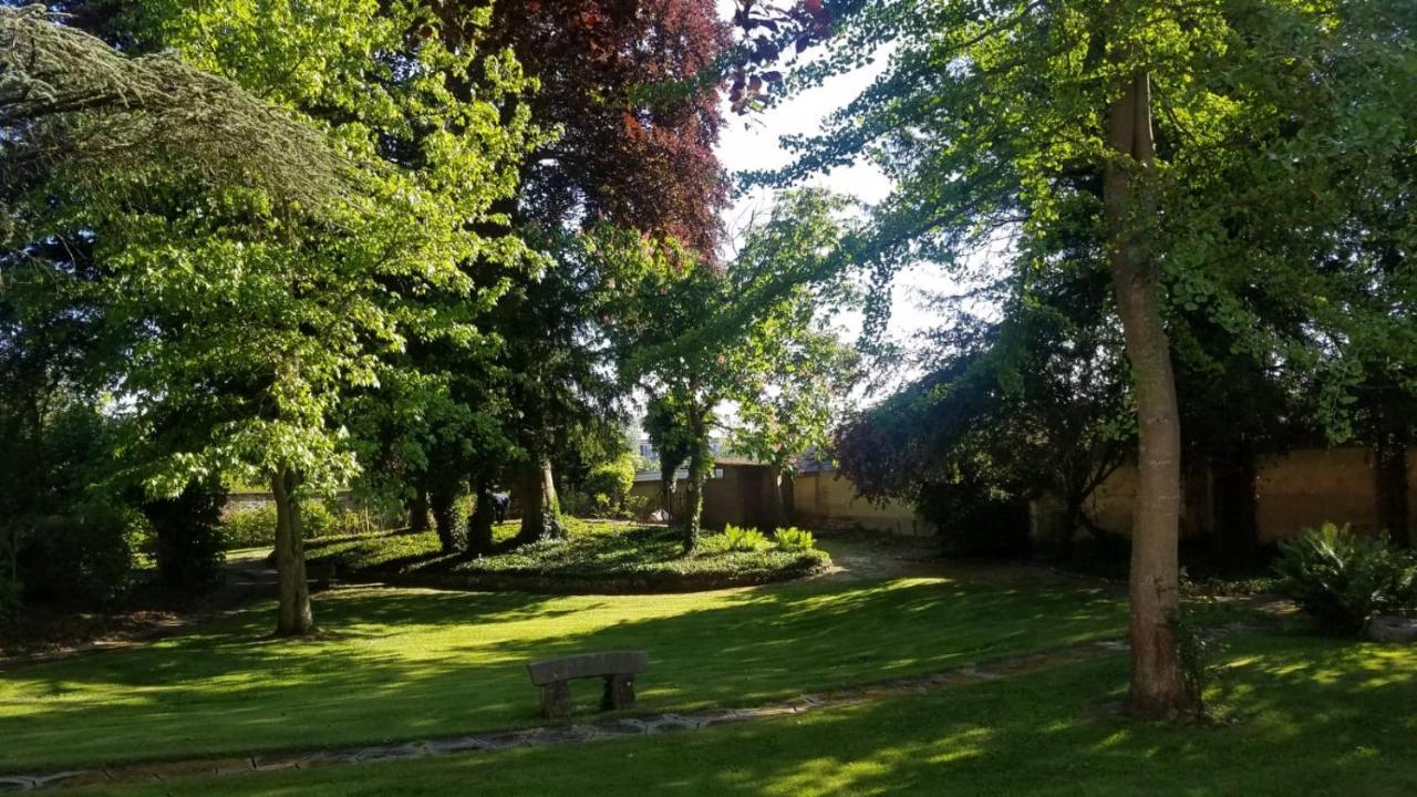Gite Normandie Forges-les-Eaux Esterno foto